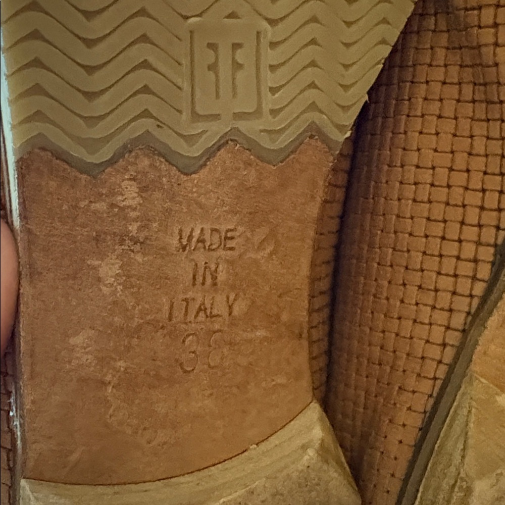 Women’s Letizia Ferrari chucka boot size 8 - Picture 3 of 4